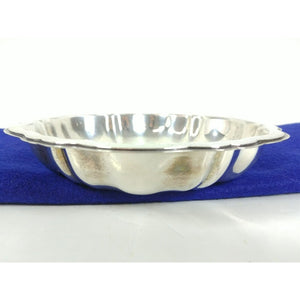 Oneida Silver-Plated Round Bowl Scalloped Edges Hallmarked Snacks Trinket Dish