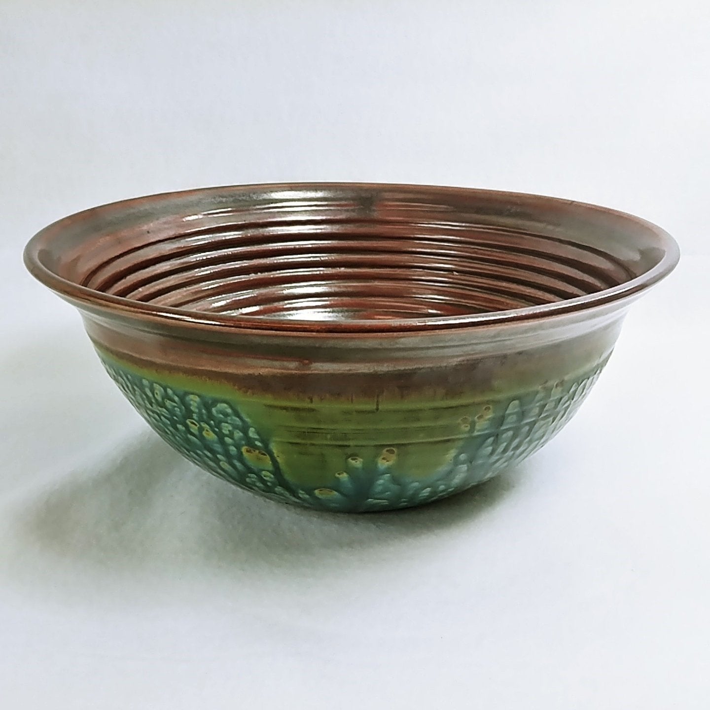 Handcrafted Ceramic Mixing Bowl    5108g1308ut