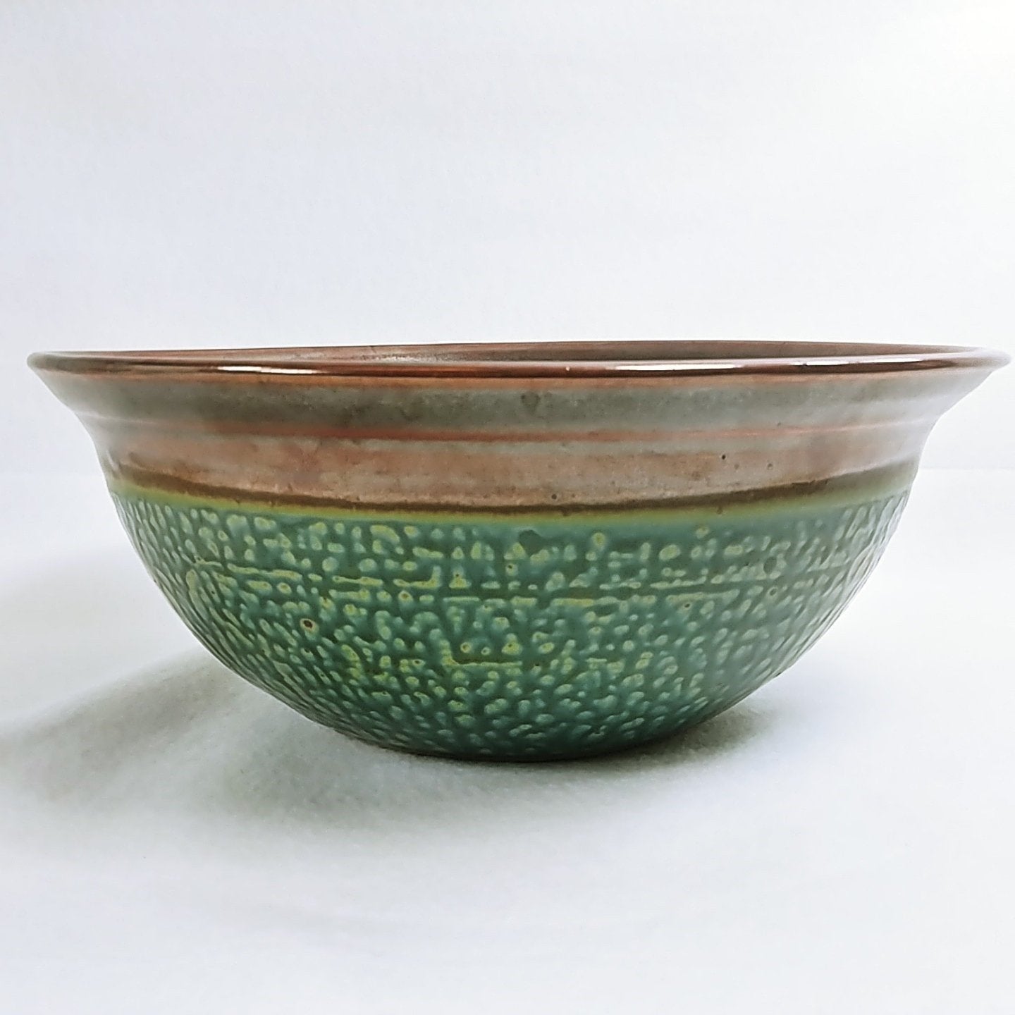 Handcrafted Ceramic Mixing Bowl    5108g1308ut