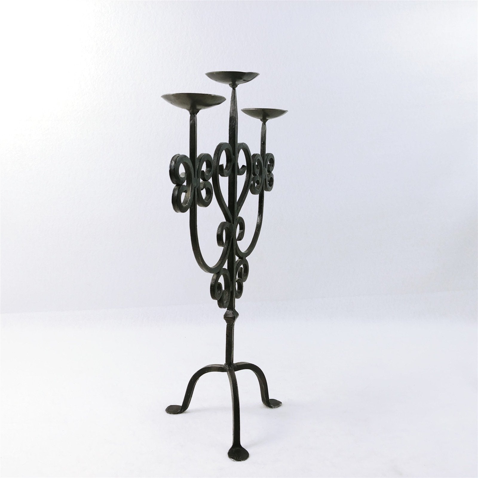 Candelabra Pillar Candle Stand Metal 3 Candle Holder plates 16"