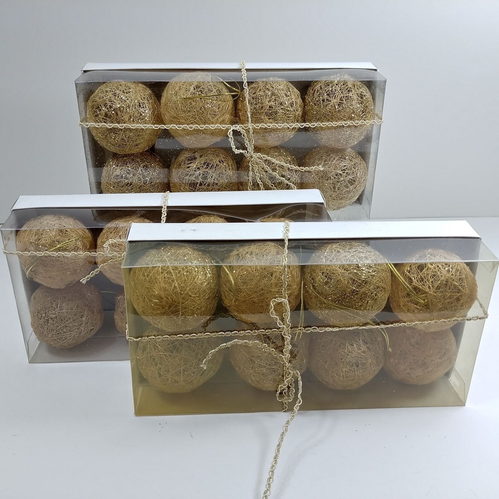 Decorative Gold Spun Grass Raffia Balls w/ Hanger Boxed Set of 8 pcs. NIB