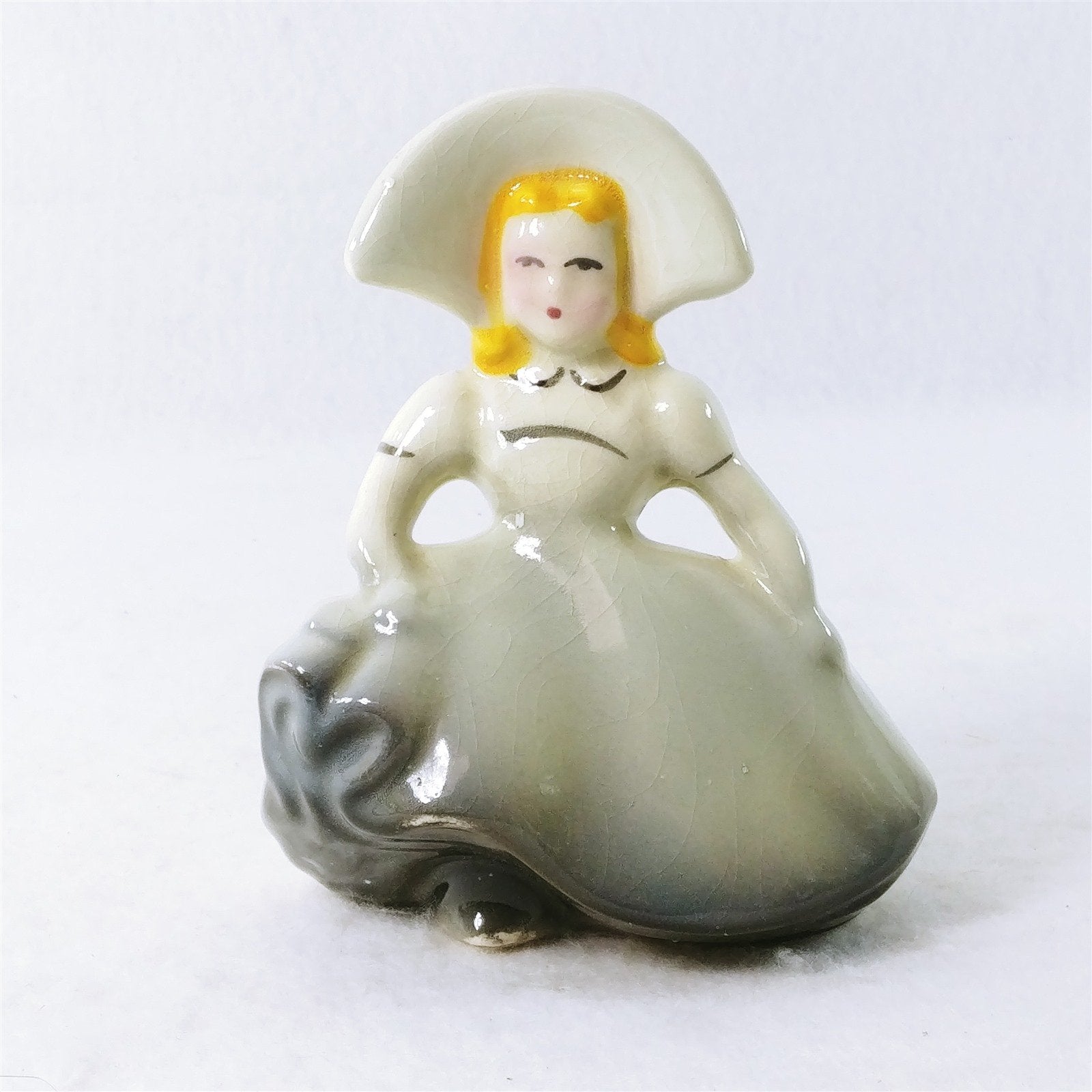 Planter Girl Bonnie Lass with Hat Ceramic 5.5"