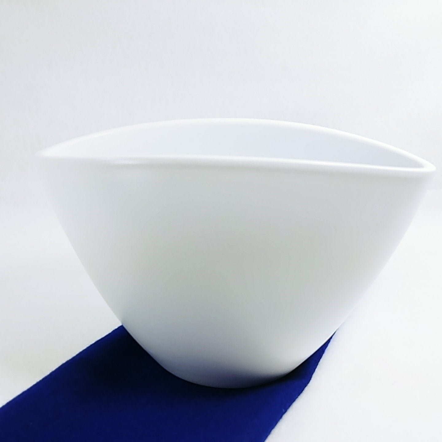 Ceramic Art Bowl, Modern Curved Look, Made in Germany Retro Modern
