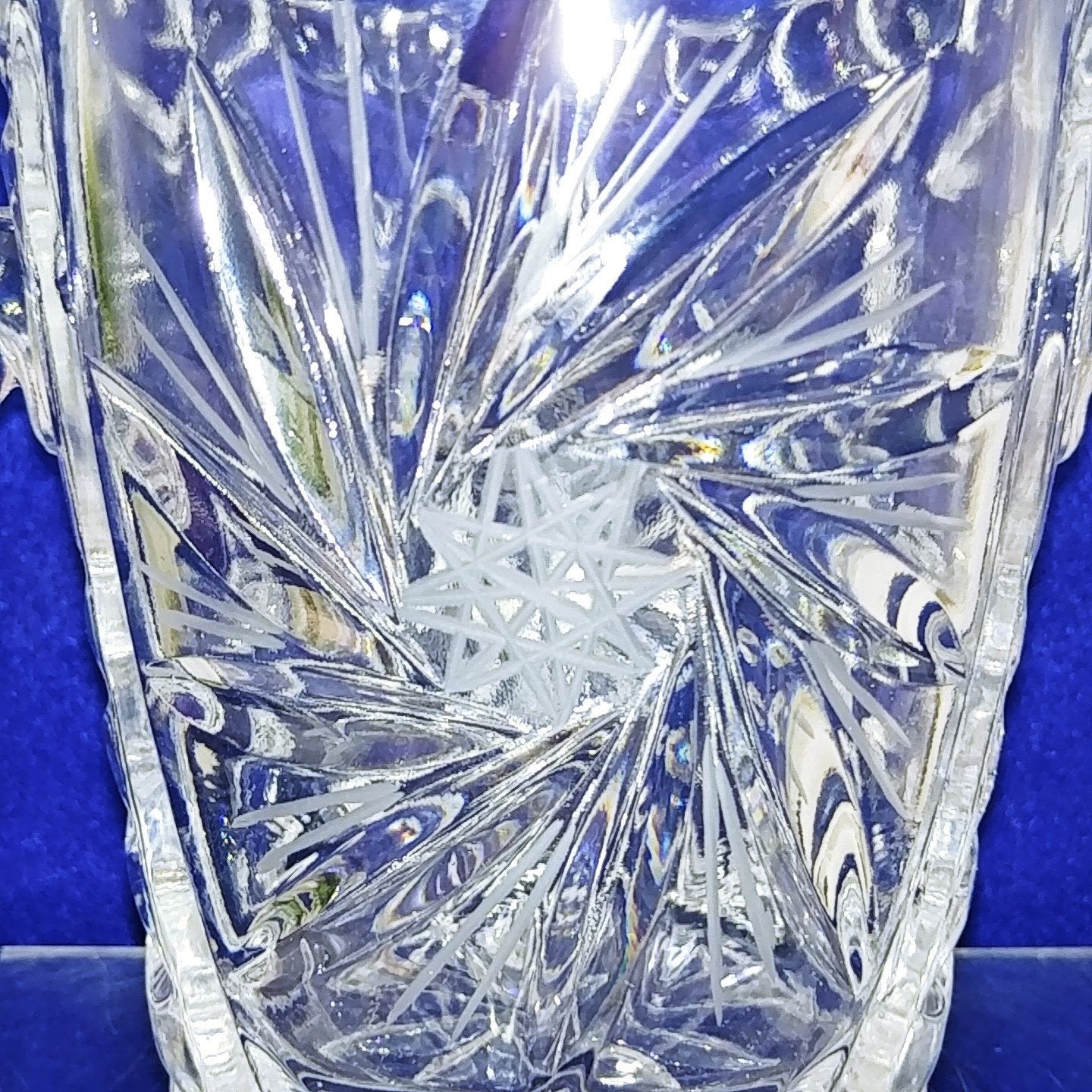 Glass Ice Bucket Star Pattern Curly Handles Distinctive Barware 5.25" Tall