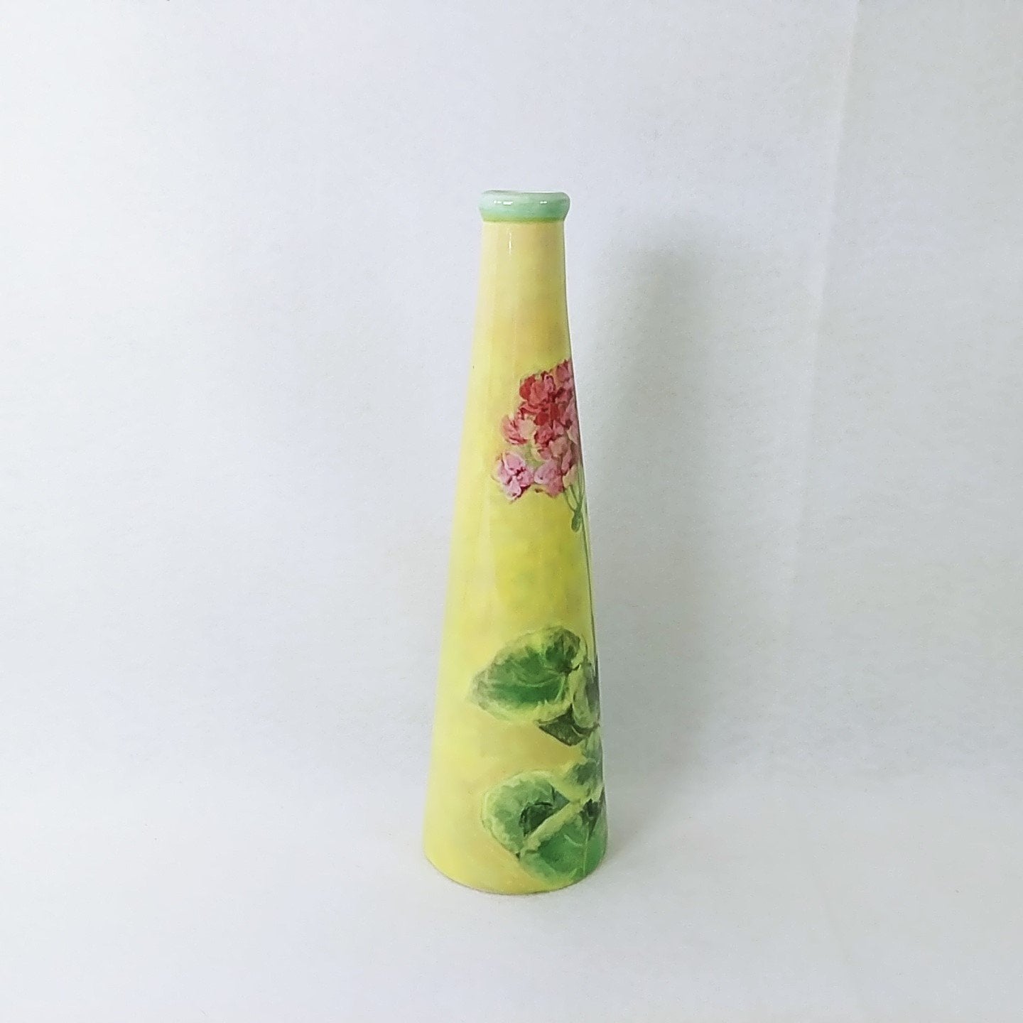 Vase Artist Carol Rowan Geraniums Collection Enesco Group Ceramic 12"